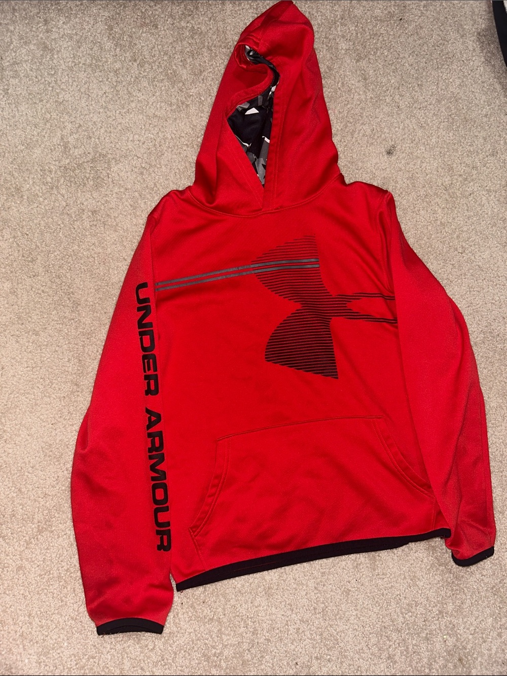 Under Armour Red Athletic Graphic Hooded Sweatshirt